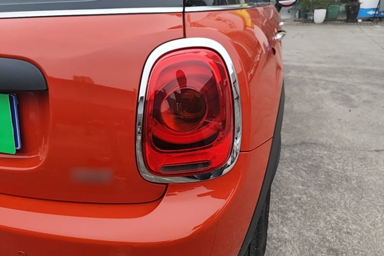Used MINI 2021 1.5T ONE Five-Door Version Right Rear Taillight