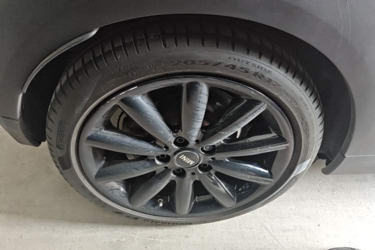 Used MINI 2021 1.5T COOPER Artist Right Rear Wheel Hub