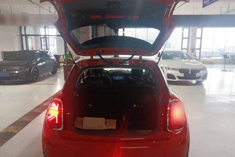 Used MINI 2021 1.5T COOPER Classic Edition Trunk