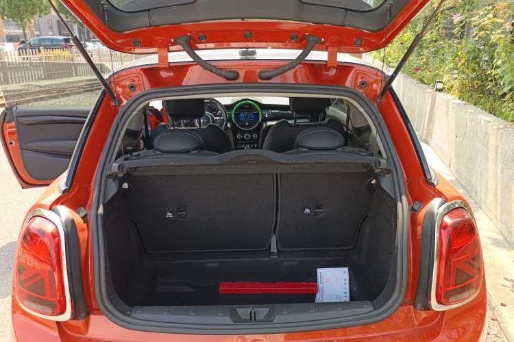 Used MINI 2021 1.5T COOPER Classic Edition Trunk