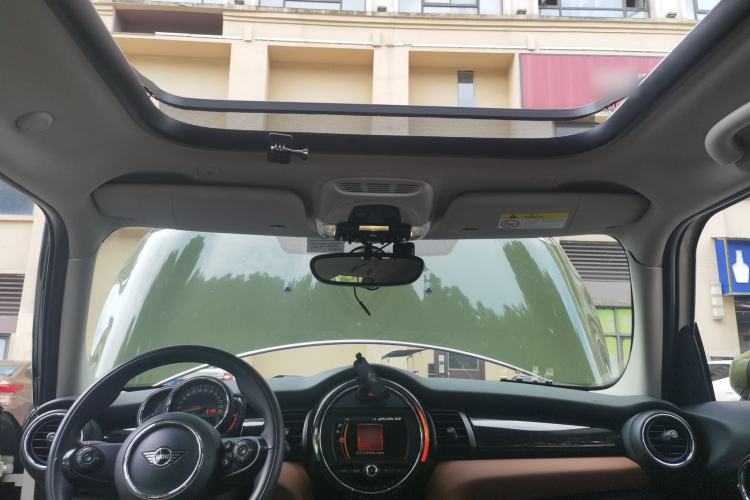 Used MINI 2021 1.5T ONE Five-Door Version Headliner