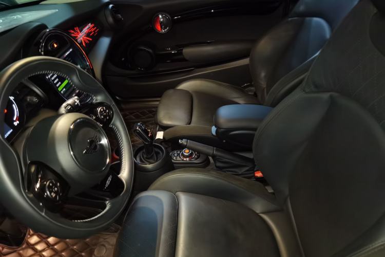 Used MINI 2021 1.5T COOPER Artist Left Front Seat