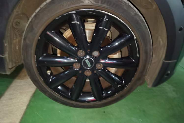 Used MINI 2021 1.5T COOPER Artist Right Front Wheel Hub