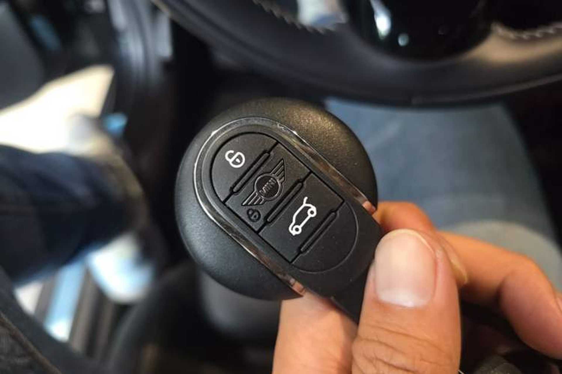 Used MINI 2021 1.5T COOPER Artist Five-Door Edition Vehicle Key