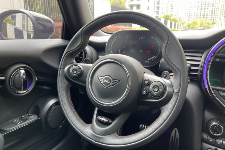 Used MINI 2021 2.0T COOPER S Racing Driver Interior 3