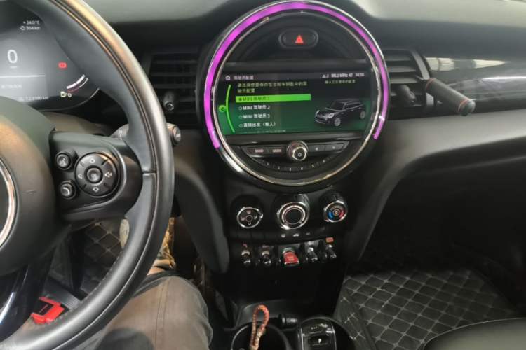 Used MINI 2021 1.5T COOPER Classic Edition Five-Door Version Audio And AC Panel