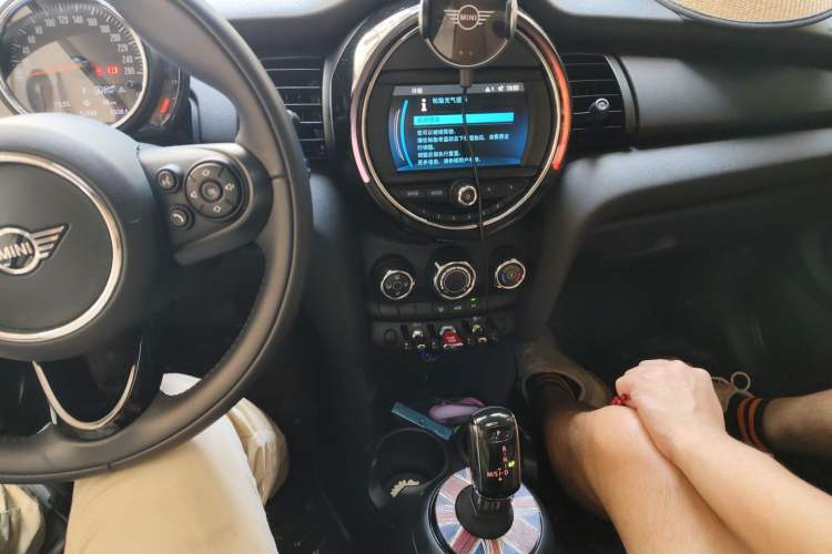 Used MINI 2021 1.5T ONE Audio And AC Panel
