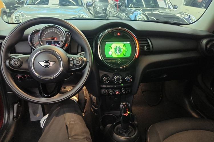 Used MINI 2021 1.5T ONE Center Console