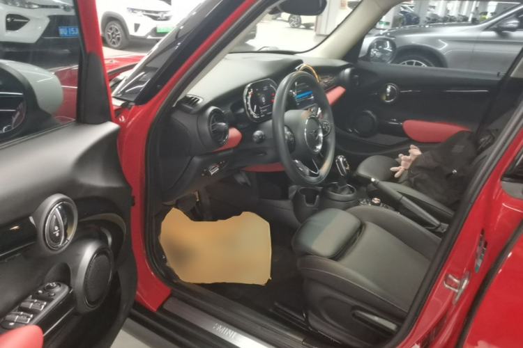 Used MINI 2021 1.5T COOPER Classic Edition Five-Door Version Driver Seat