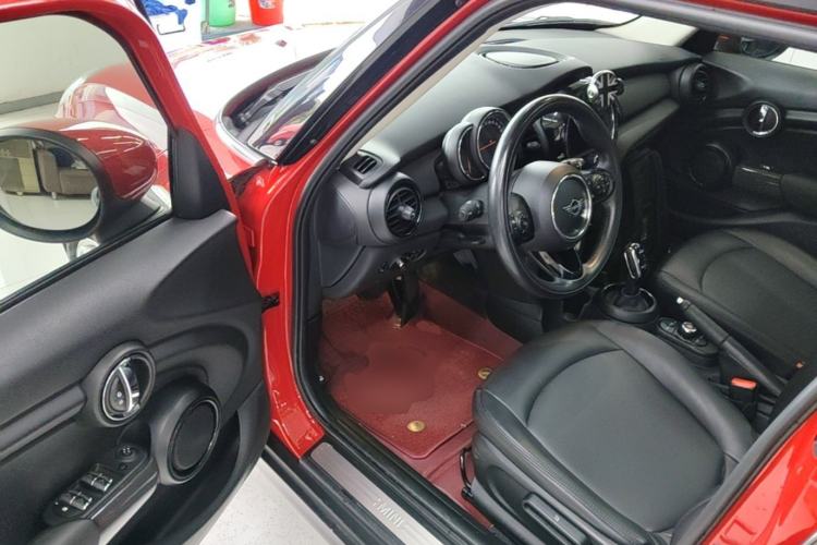 Used MINI 2021 1.5T ONE Five-Door Version Driver Seat