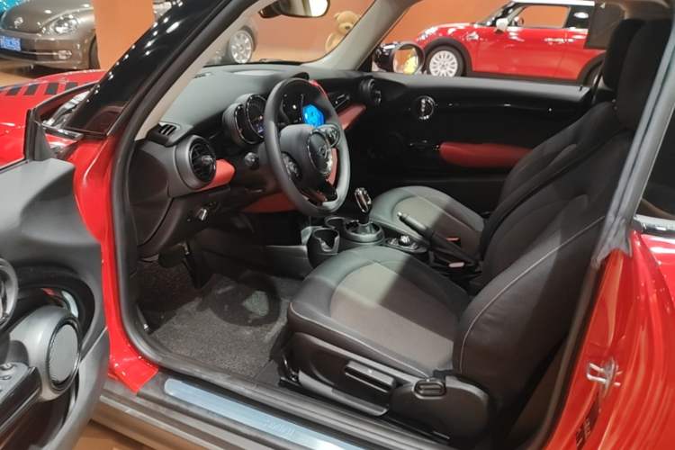 Used MINI 2021 1.5T ONE PLUS Driver Seat
