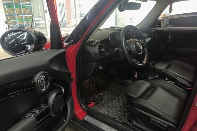 Used MINI 2021 1.5T COOPER Classic Edition Five-Door Version Driver Seat