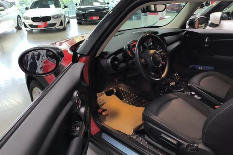 Used MINI 2021 1.5T ONE Driver Seat