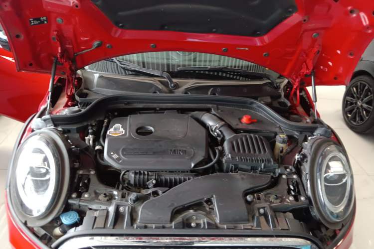 Used MINI 2021 1.5T COOPER Classic Edition Five-Door Version Engine Bay