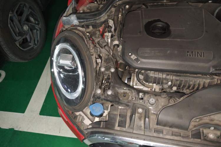 Used MINI 2021 1.5T COOPER Classic Edition Five-Door Version Engine Bay Right