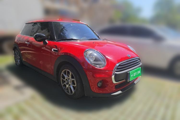 Used MINI 2021 1.5T ONE Front Right 45 Deg
