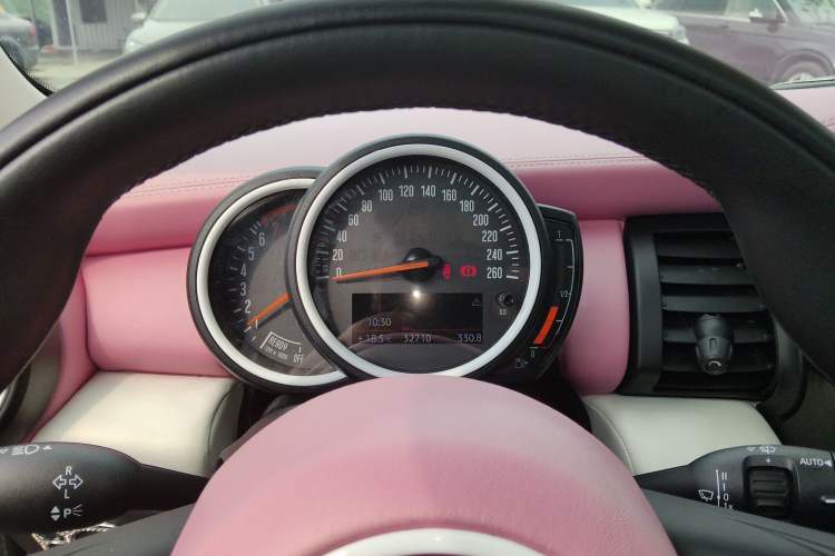 Used MINI 2021 1.5T ONE Five-Door Version Instrument Cluster