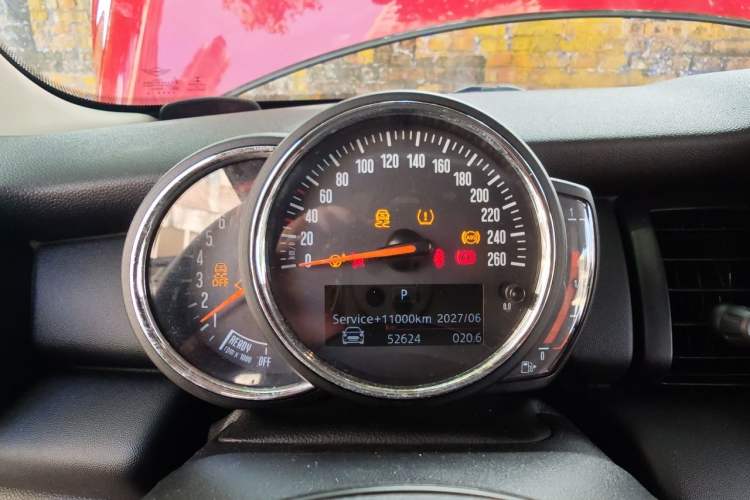 Used MINI 2021 1.5T ONE Five-Door Version Instrument Cluster