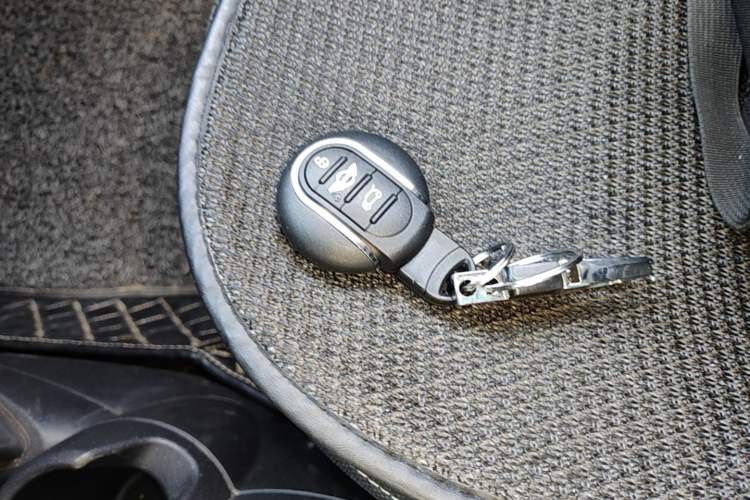 Used MINI 2021 1.5T ONE Interior 1