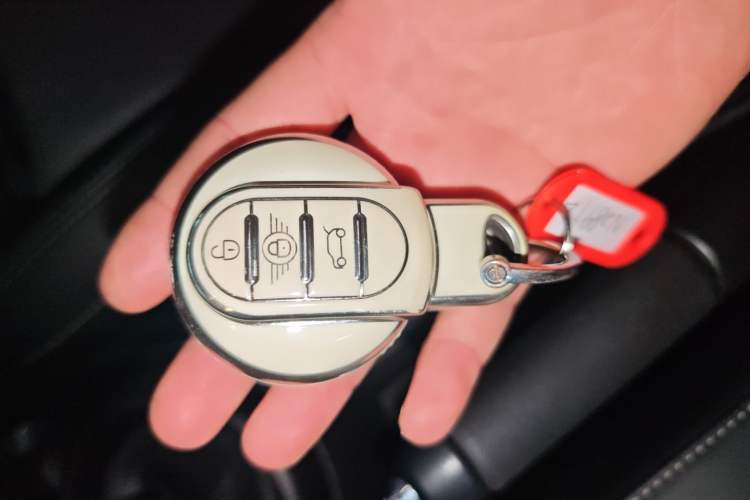 Used MINI 2021 1.5T COOPER Classic Edition Interior 1
