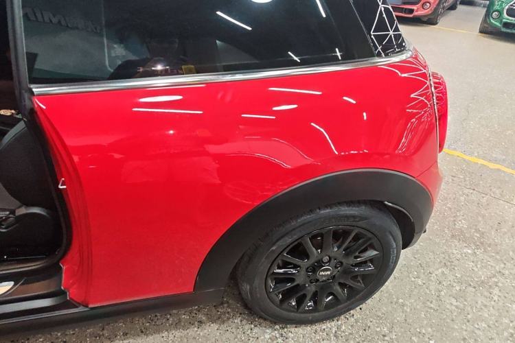 Used MINI 2021 1.5T COOPER Classic Edition Interior 8
