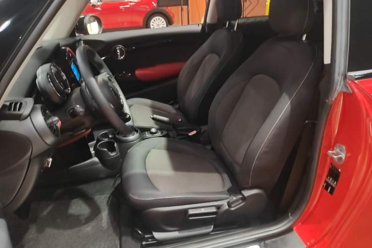 Used MINI 2021 1.5T ONE PLUS Left Front Seat