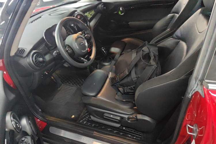 Used MINI 2021 1.5T COOPER Artist Left Front Seat