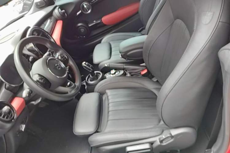 Used MINI 2021 2.0T COOPER S CABRIO Artist Left Front Seat