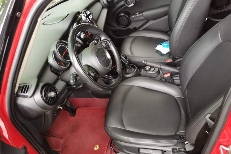 Used MINI 2021 1.5T ONE Five-Door Version Left Front Seat