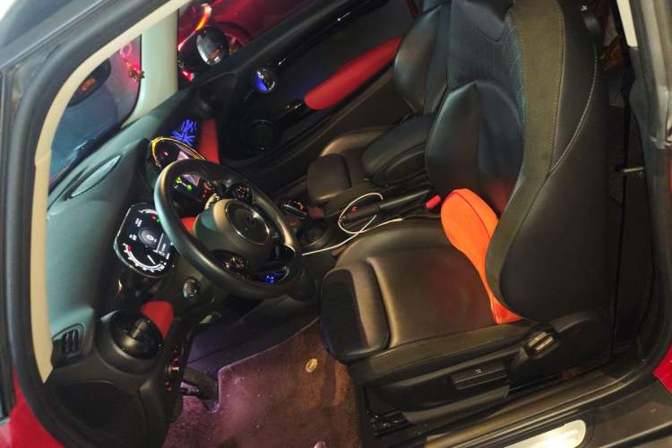 Used MINI 2021 1.5T COOPER Artist Left Front Seat