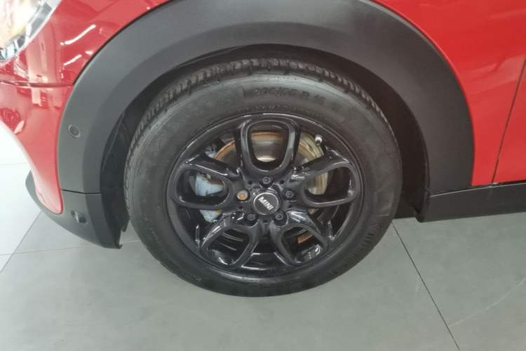 Used MINI 2021 1.5T COOPER Classic Edition Five-Door Version Left Front Wheel Hub