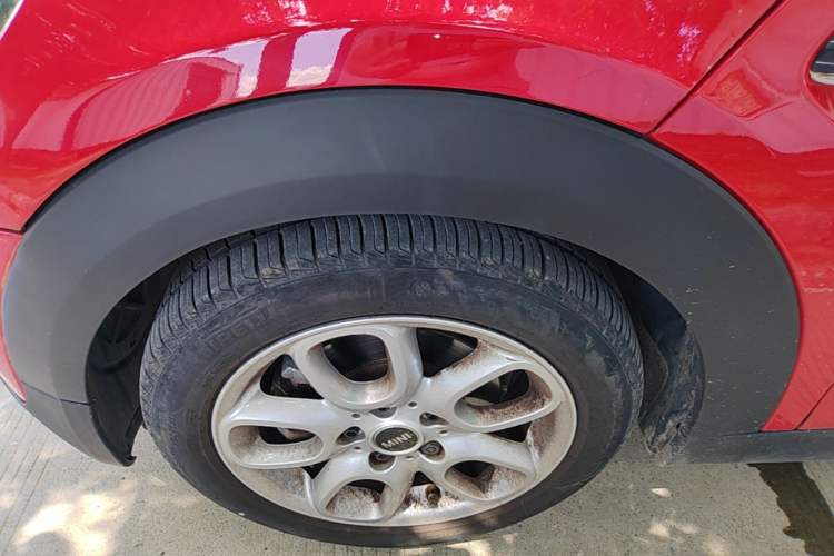 Used MINI 2021 1.5T ONE Left Front Wheel Hub