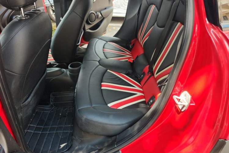 Used MINI 2021 1.5T ONE Five-Door Version Left Rear Seat