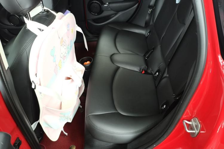 Used MINI 2021 1.5T ONE Five-Door Version Left Rear Seat
