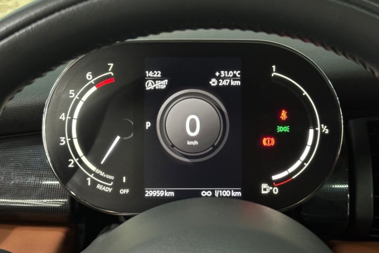 Used MINI 2021 1.5T COOPER Classic Edition Odometer Close Up