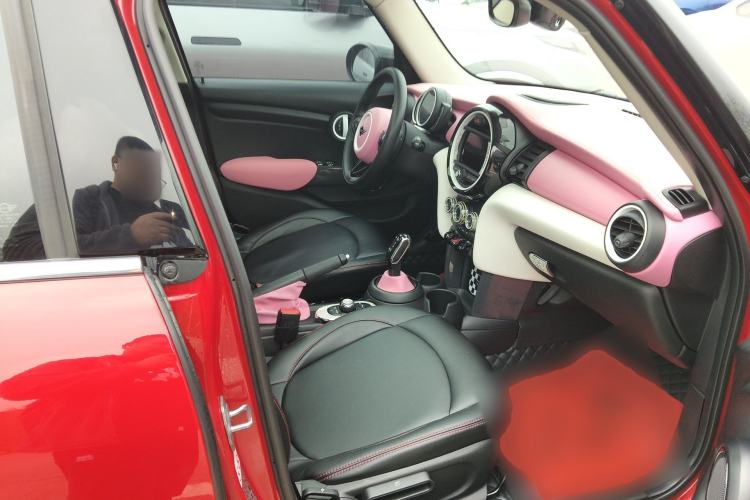 Used MINI 2021 1.5T ONE Five-Door Version Right Front Seat