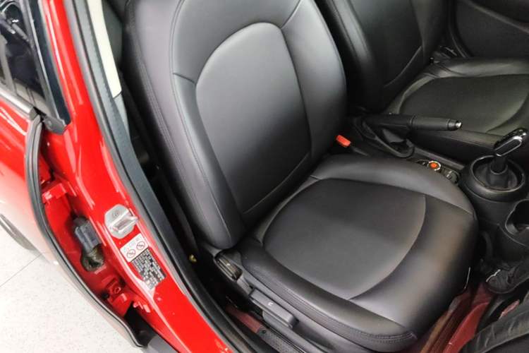 Used MINI 2021 1.5T ONE Five-Door Version Right Front Seat