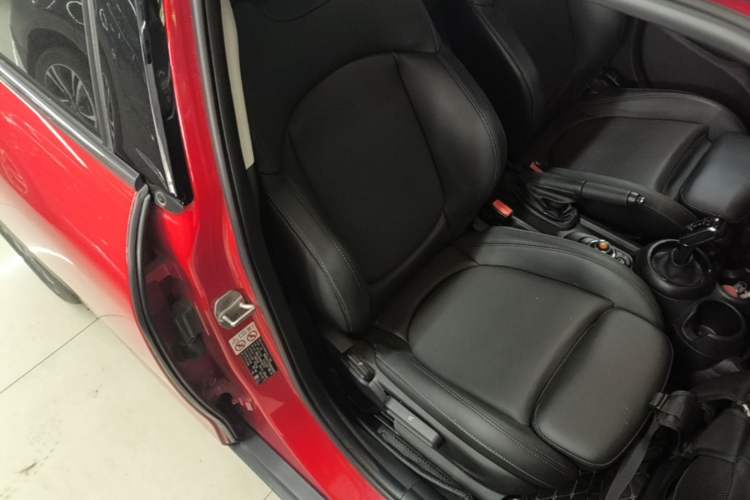 Used MINI 2021 1.5T COOPER Classic Edition Five-Door Version Right Front Seat