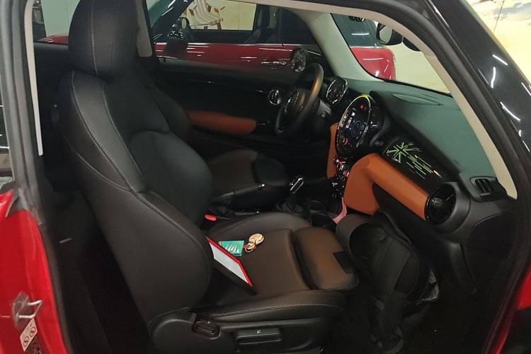 Used MINI 2021 1.5T COOPER Classic Edition Right Front Seat