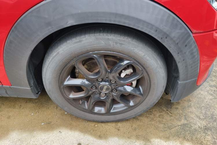 Used MINI 2021 1.5T ONE Right Front Wheel Hub