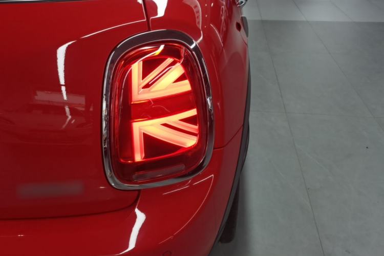 Used MINI 2021 1.5T COOPER Classic Edition Five-Door Version Right Rear Taillight