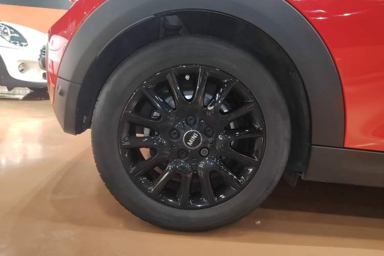 Used MINI 2021 1.5T ONE PLUS Right Rear Wheel Hub