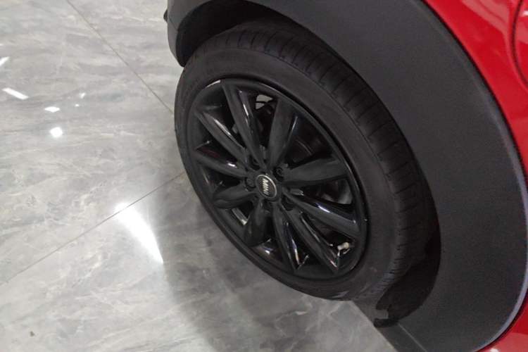 Used MINI 2021 1.5T COOPER Artist Right Rear Wheel Hub