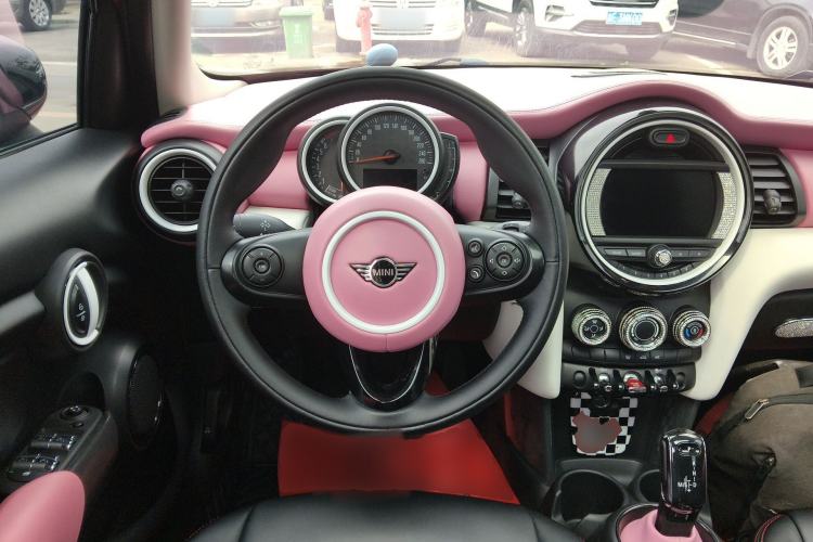 Used MINI 2021 1.5T ONE Five-Door Version Steering Wheel