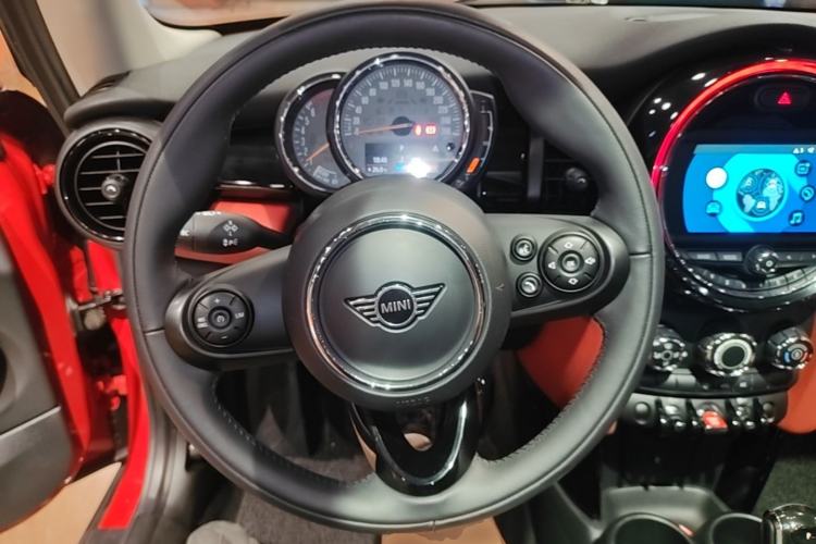 Used MINI 2021 1.5T ONE PLUS Steering Wheel