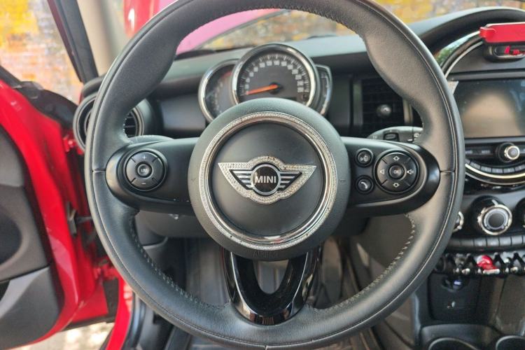 Used MINI 2021 1.5T ONE Five-Door Version Steering Wheel