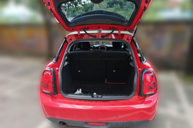 Used MINI 2021 1.5T ONE Five-Door Version Trunk