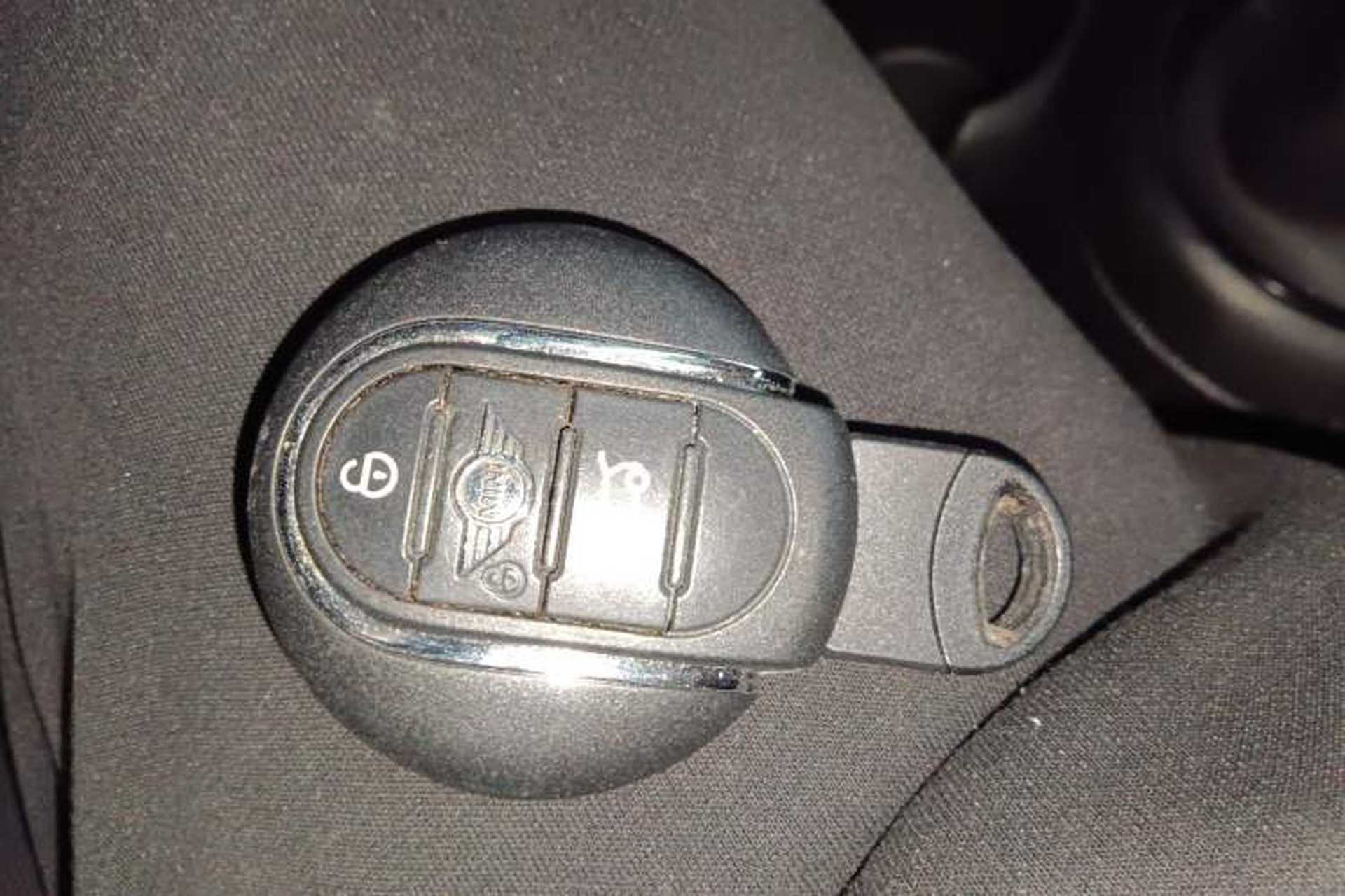 Used MINI 2021 1.5T COOPER Classic Edition Five-Door Version Vehicle Key