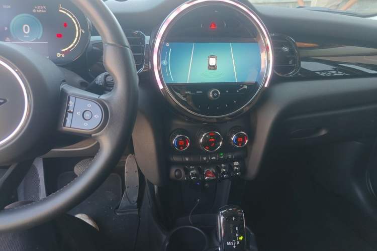 Used MINI 2021 1.5T COOPER Midnight Black Special Edition Audio And AC Panel