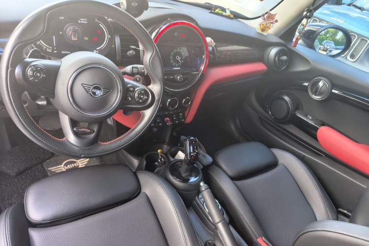 Used MINI 2021 2.0T COOPER S Classic Edition Center Console